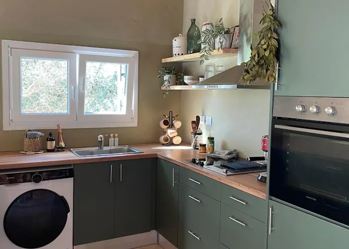 Papiri Summerhouse בית נופש *