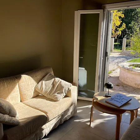 Prázdninový dům Papiri Summerhouse *