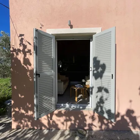 Papiri Summerhouse Tatil Evi