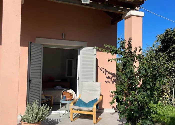 Papiri Summerhouse Casa de Férias *